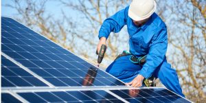 Installation Maintenance Panneaux Solaires Photovoltaïques à Saint-Antoine-du-Queyret